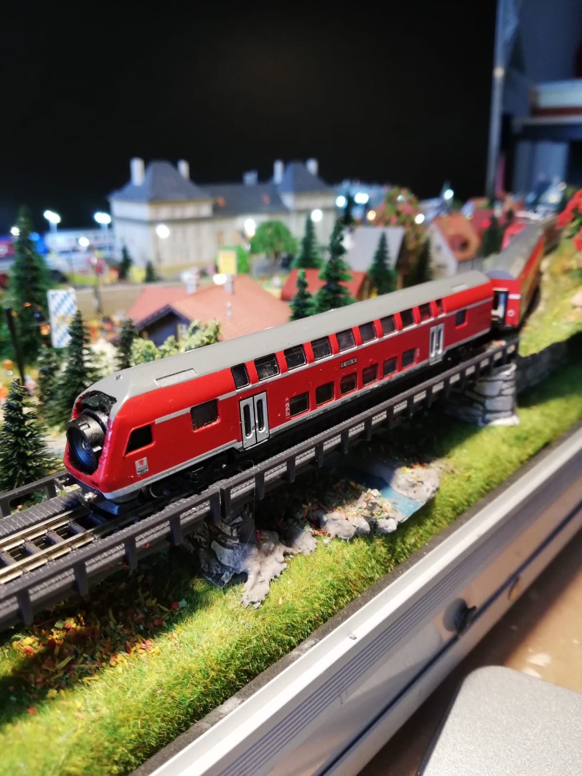 Eisenbahnfreundemünchenland.de – Die Modelleisenbahn für ...